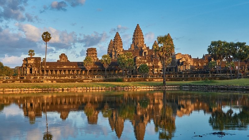 Angkor Wat, Kuil Budha Terluas di Kamboja, Sobatnya Traveler