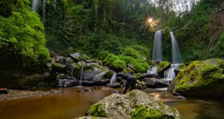 Daya Tarik Air Terjun Grenjengan Kembar