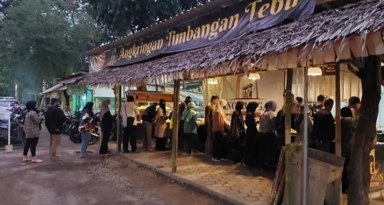 Angkringan Timbangan Tebu - Dinas Pariwisata Daerah Istimewa Yogyakarta