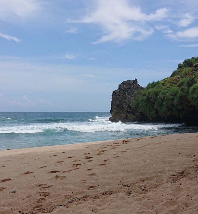 Pantai Ngrawah - Dinas Pariwisata Daerah Istimewa Yogyakarta