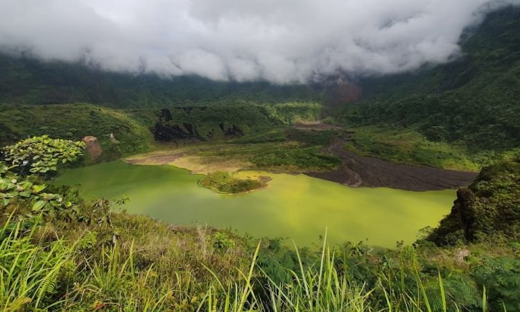 Kawah Gunung Galunggung, Surga Alam Eksotis dengan Sejuta Pesona di Tasikmalaya