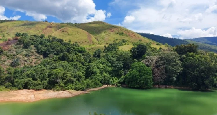 Daya Tarik Danau Tao