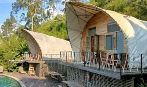 Glamping Legok Kondang, Camping Mewah Ala Ubud di Ciwidey Bandung