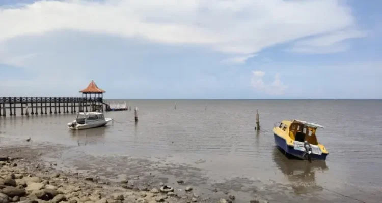 Pantai Bentar